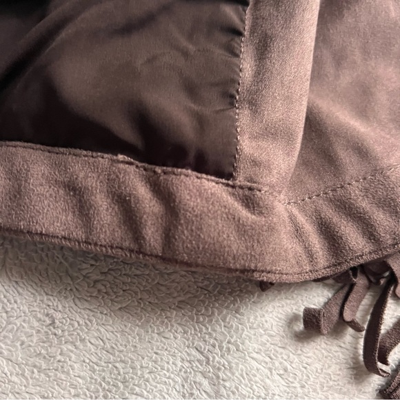 Abercrombie & Fitch Faux Suede Fringe Cropped Festival Jacket Stone Gray Medium - Picture 9 of 13